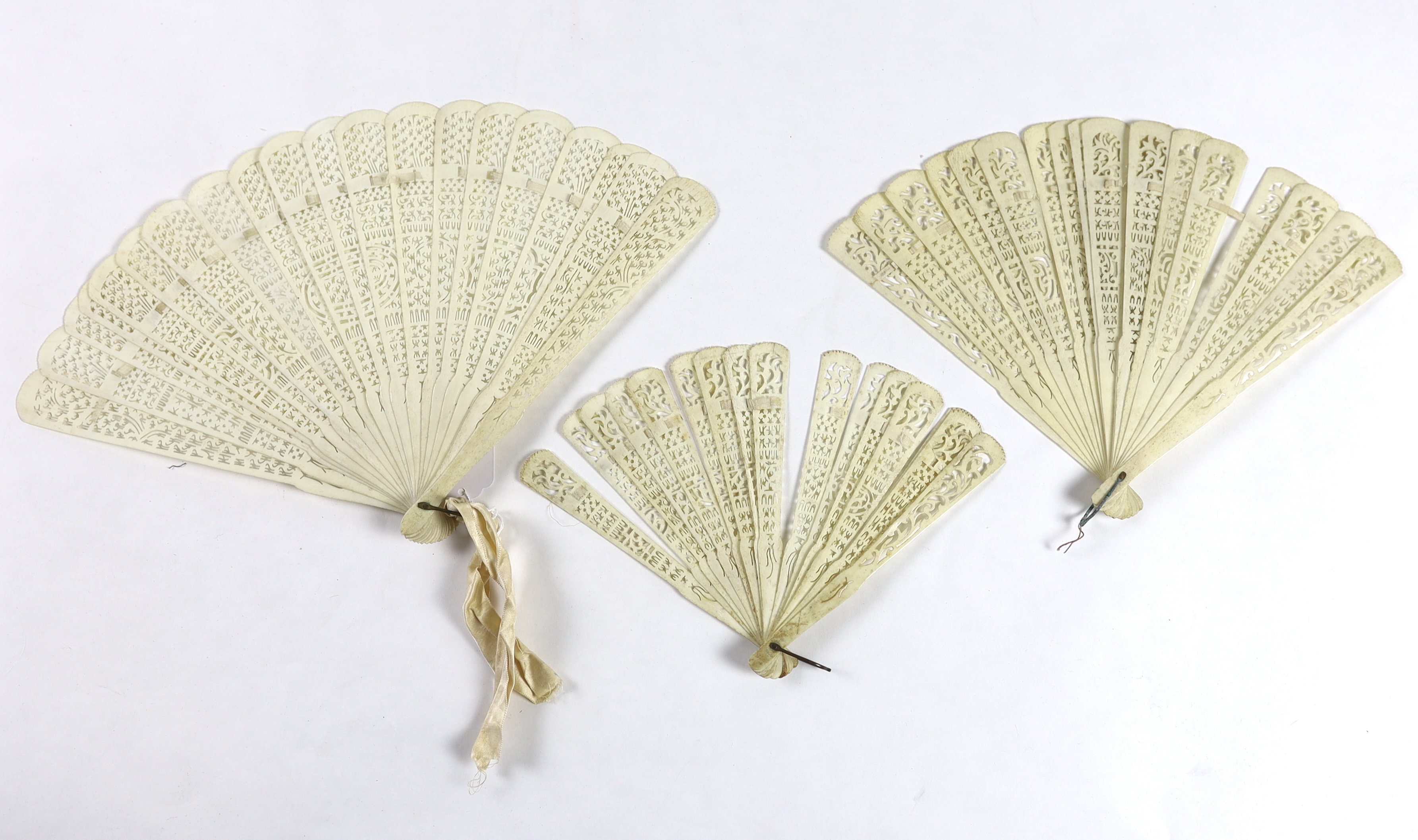 Three late 19th century 19th / early 20th century Chinese bone brisé fans